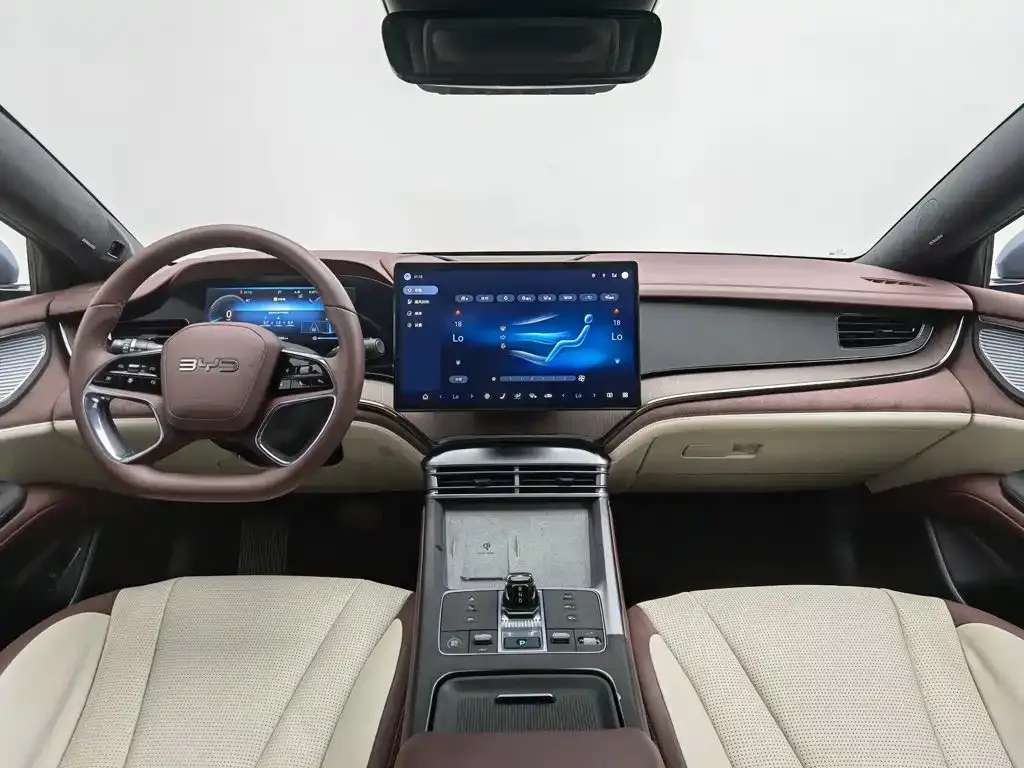 BYD Seal — фото 9