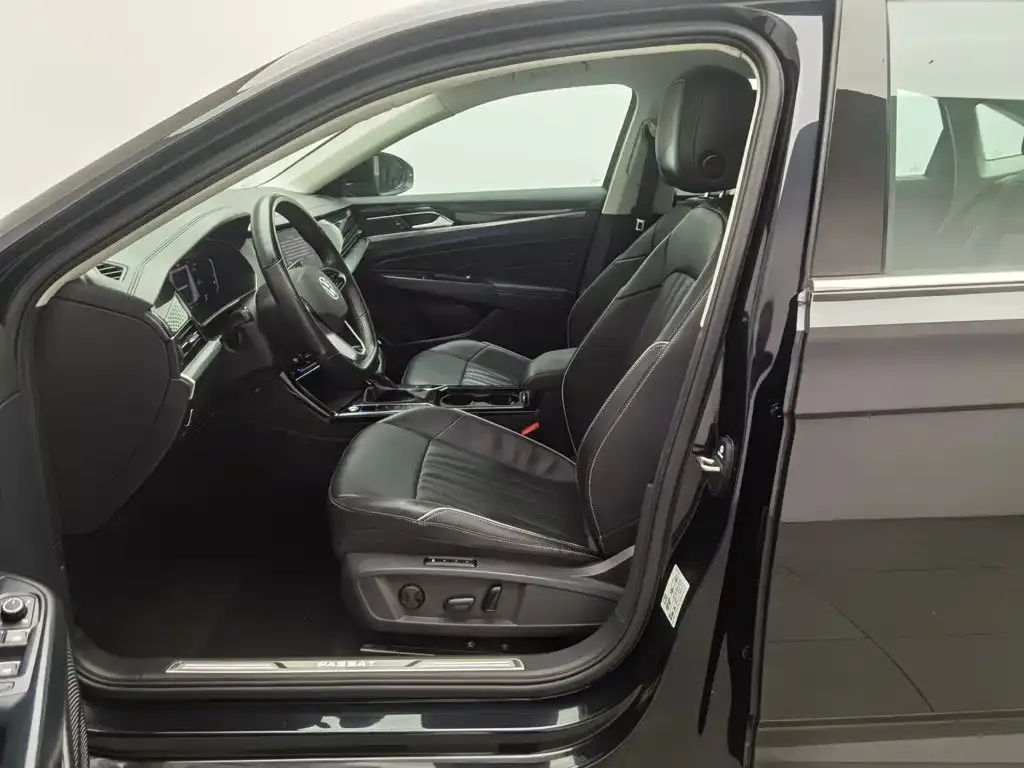 Volkswagen Passat — фото 8
