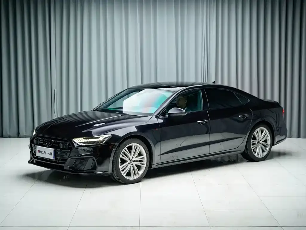 Audi A7L — фото 1