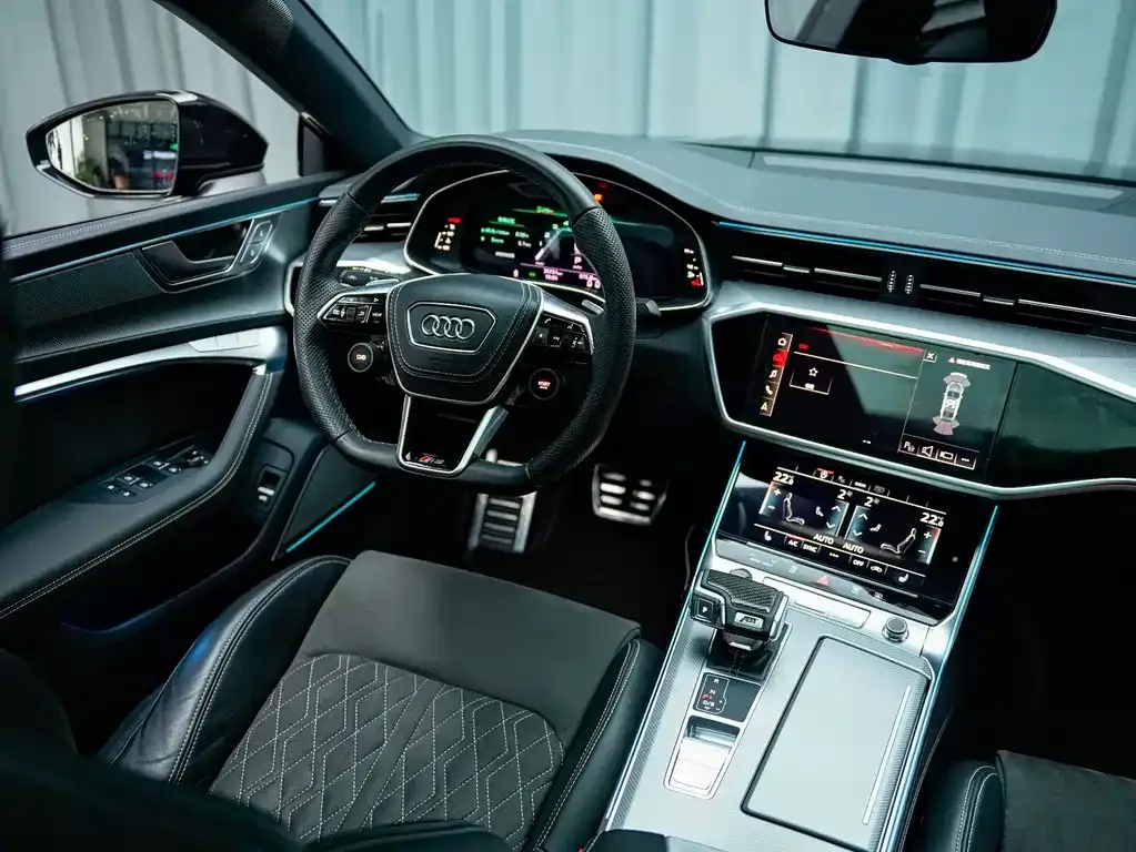 Audi A7L — фото 6