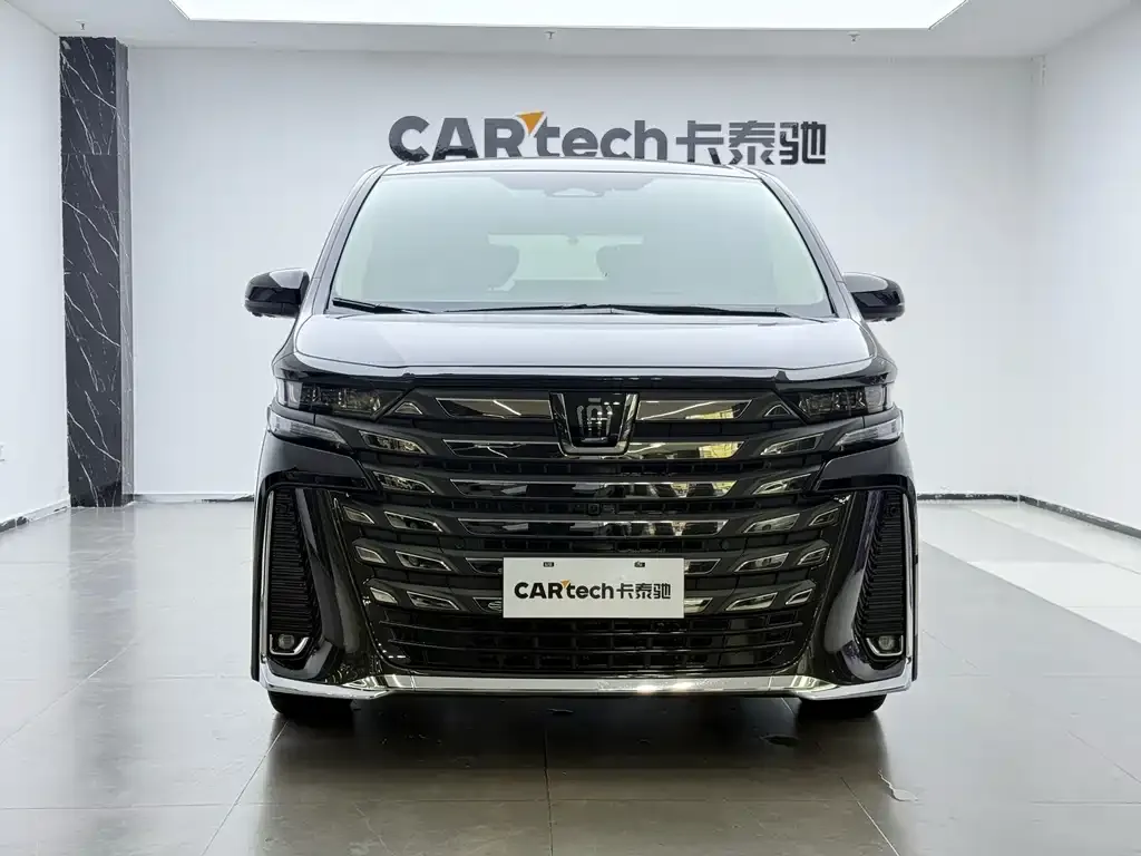 Toyota Vellfire — фото 10