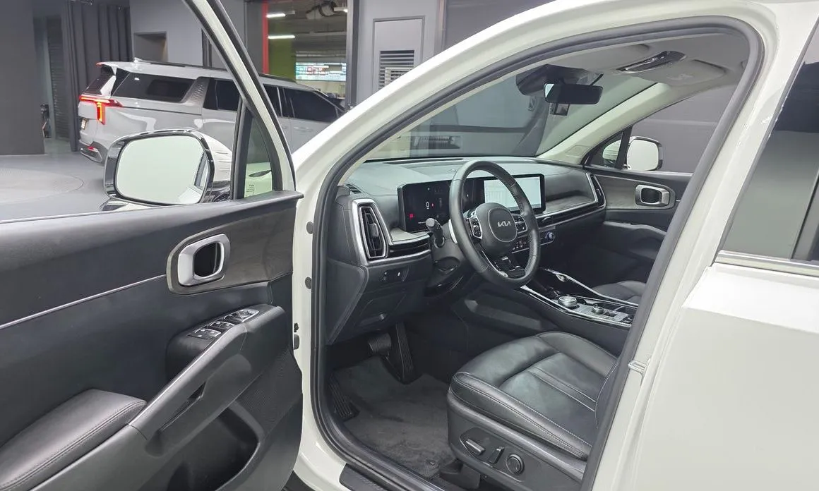 Kia Sorento — фото 6