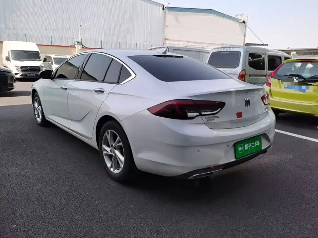 Buick Regal — фото 10