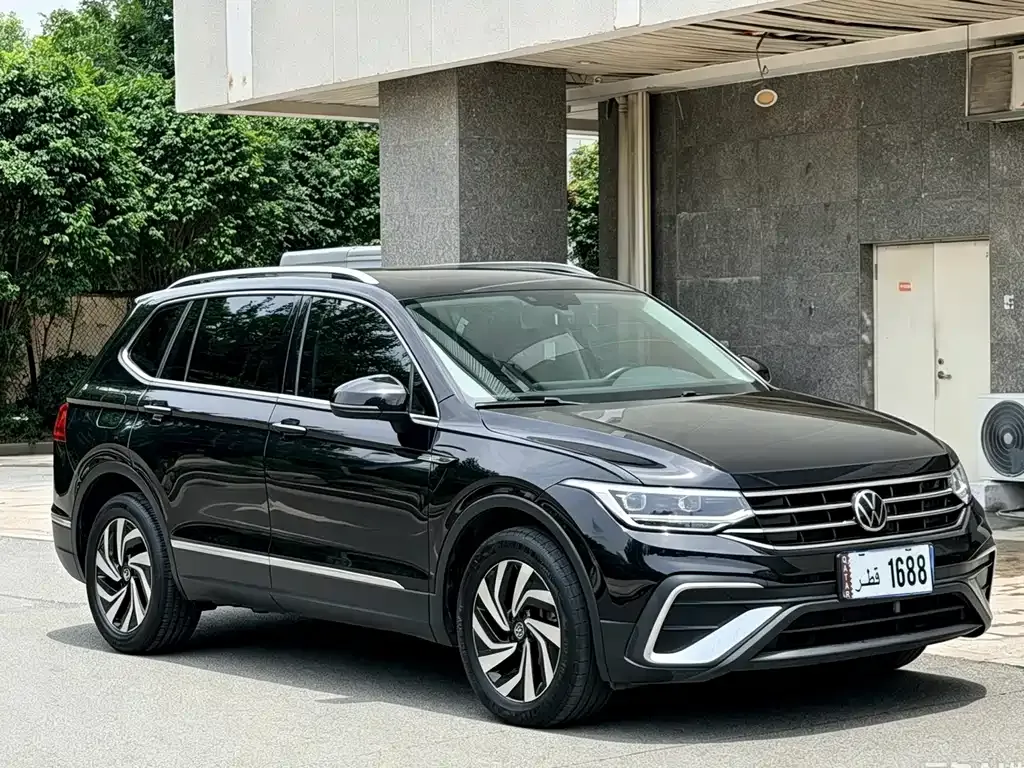 Volkswagen Tiguan L — фото 5