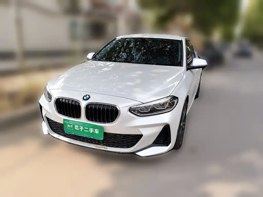 BMW 1 Series — фото 1
