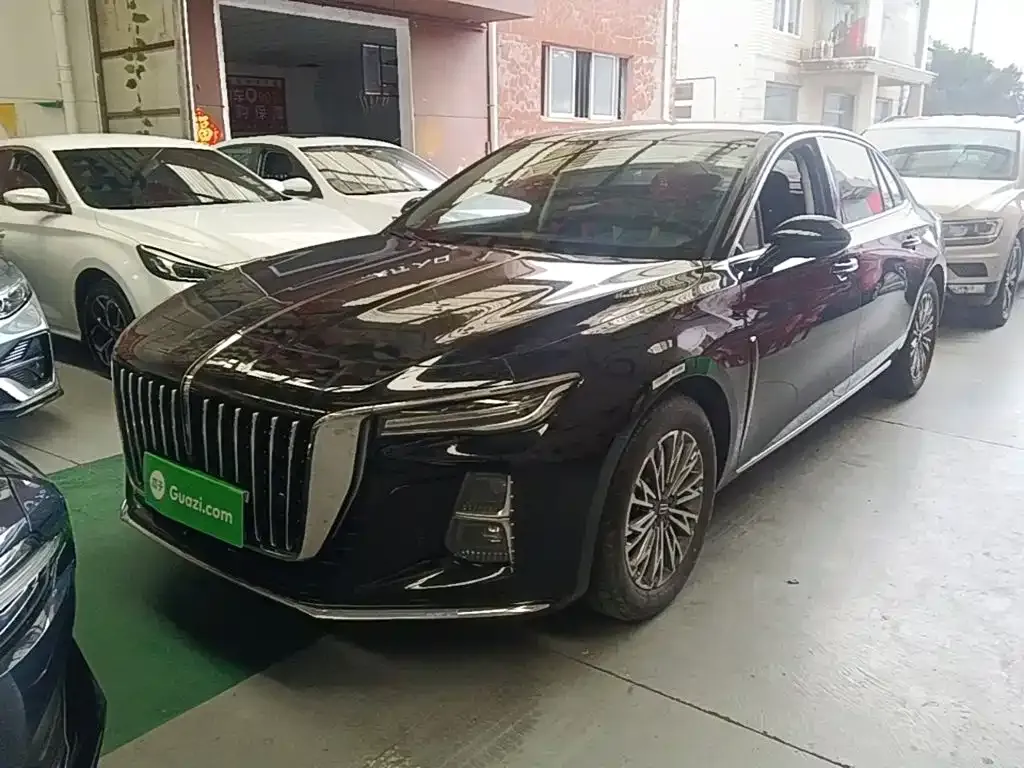 Hongqi H5 — фото 1