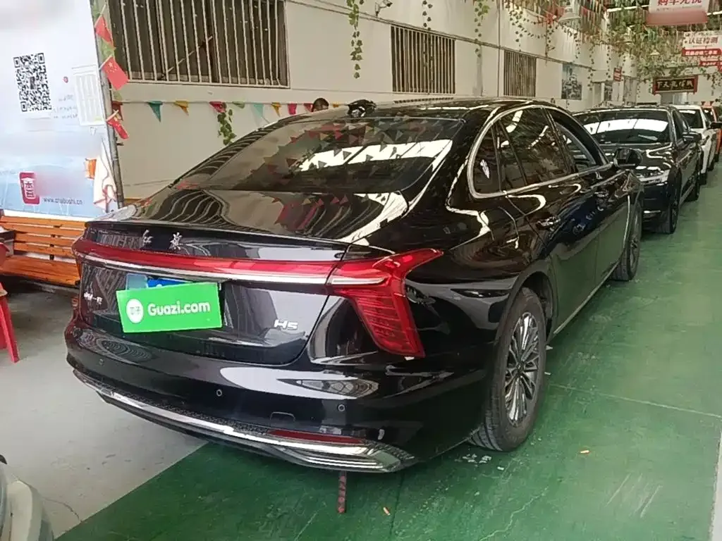 Hongqi H5 — фото 10