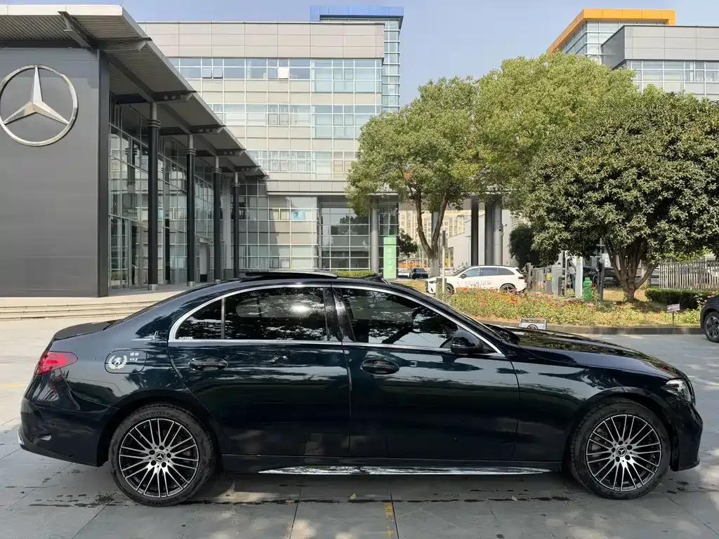 Mercedes-Benz C-Class — фото 10