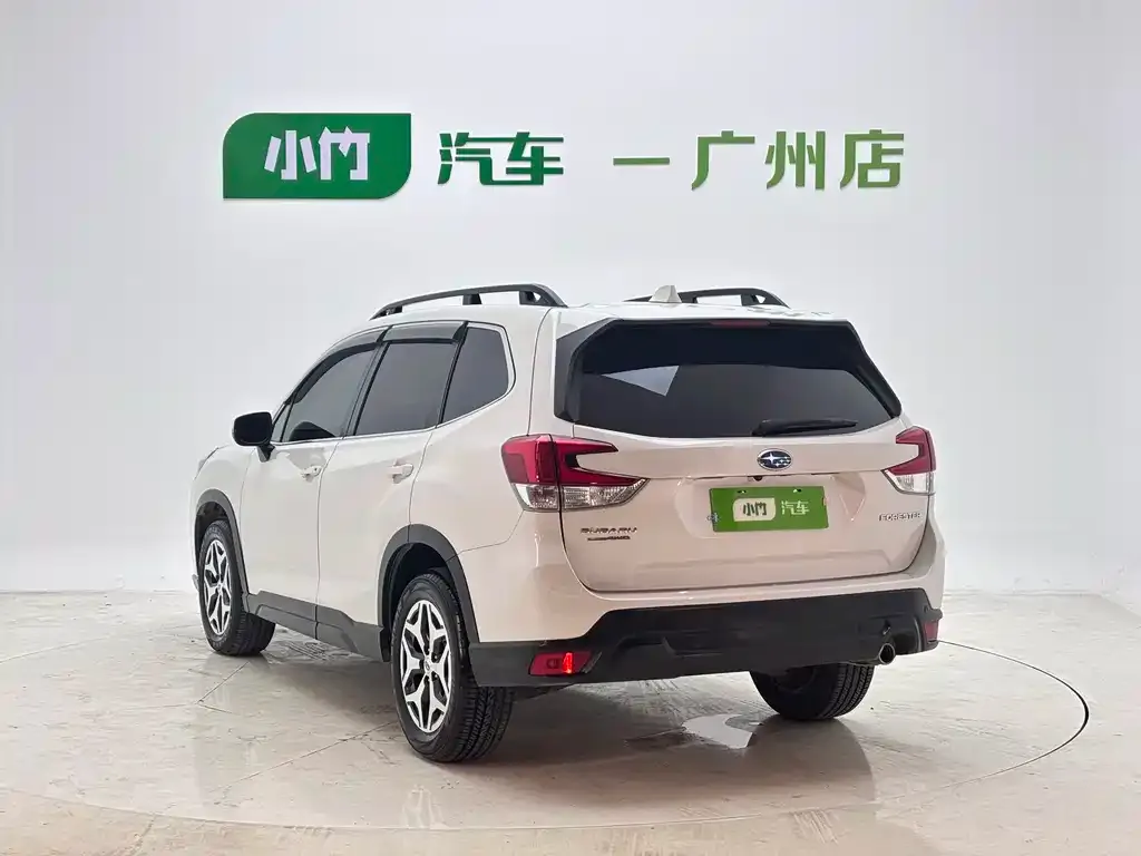 Subaru Forester — фото 2