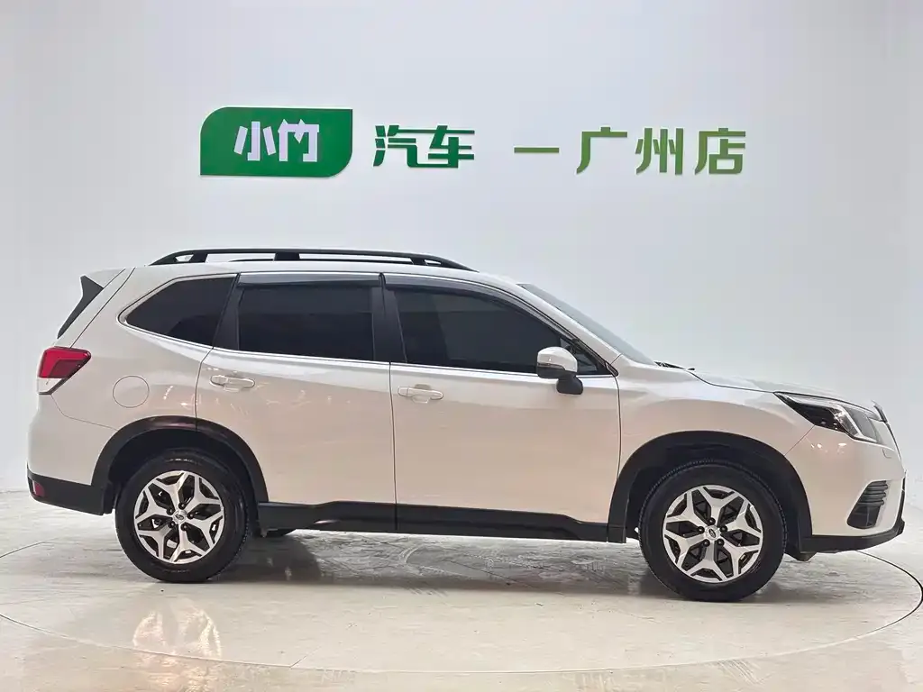 Subaru Forester — фото 6