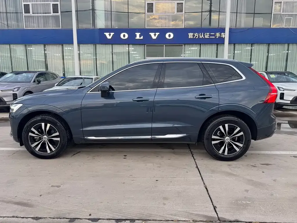 Volvo XC60 — фото 7