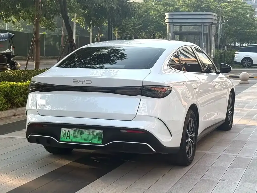 BYD Seal 06 — фото 8