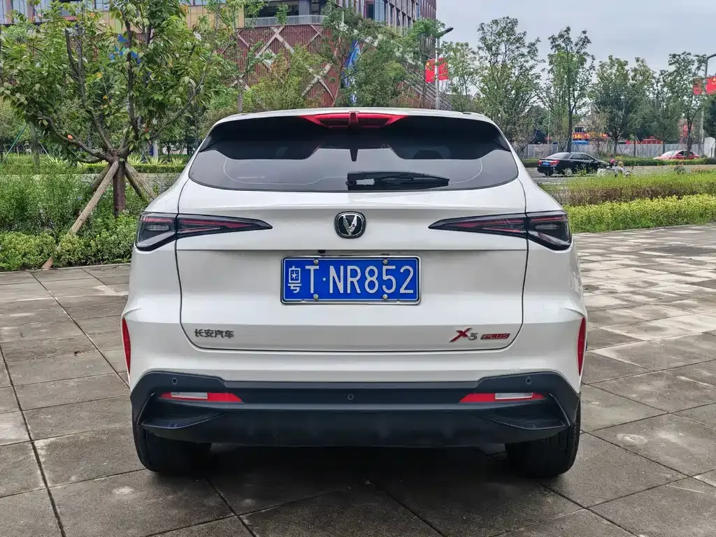 Changan X5 PLUS — фото 10