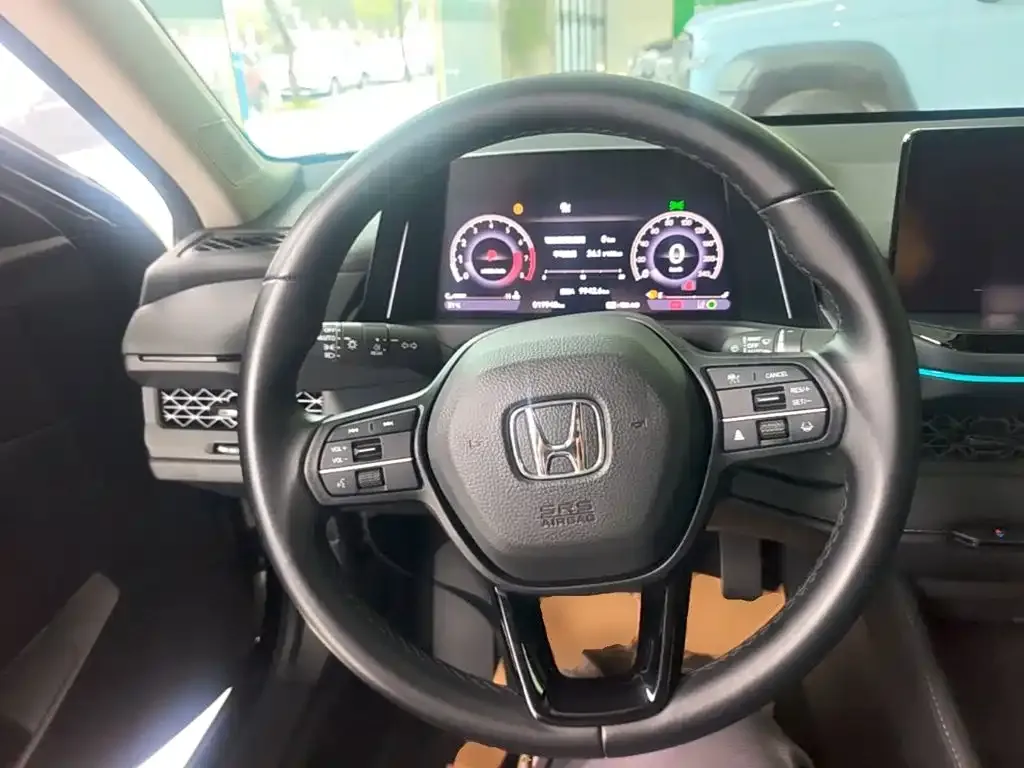 Honda Accord — фото 8
