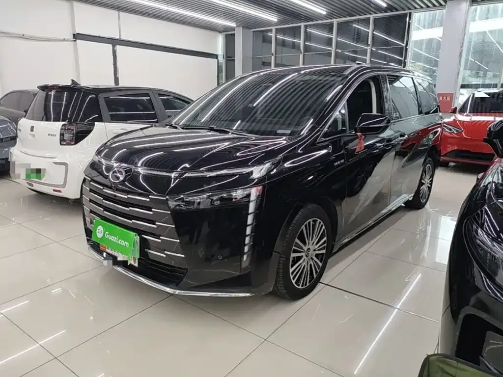 GAC Motor Trumpchi E8 PHEV — фото 1