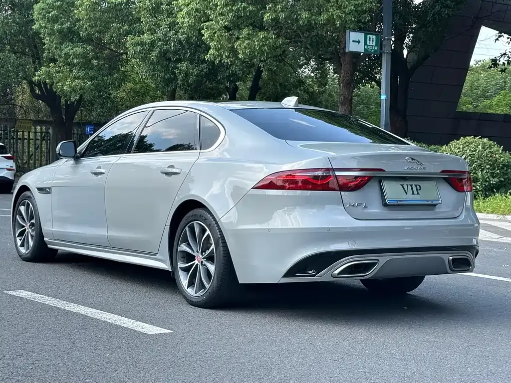 Jaguar XFL — фото 4