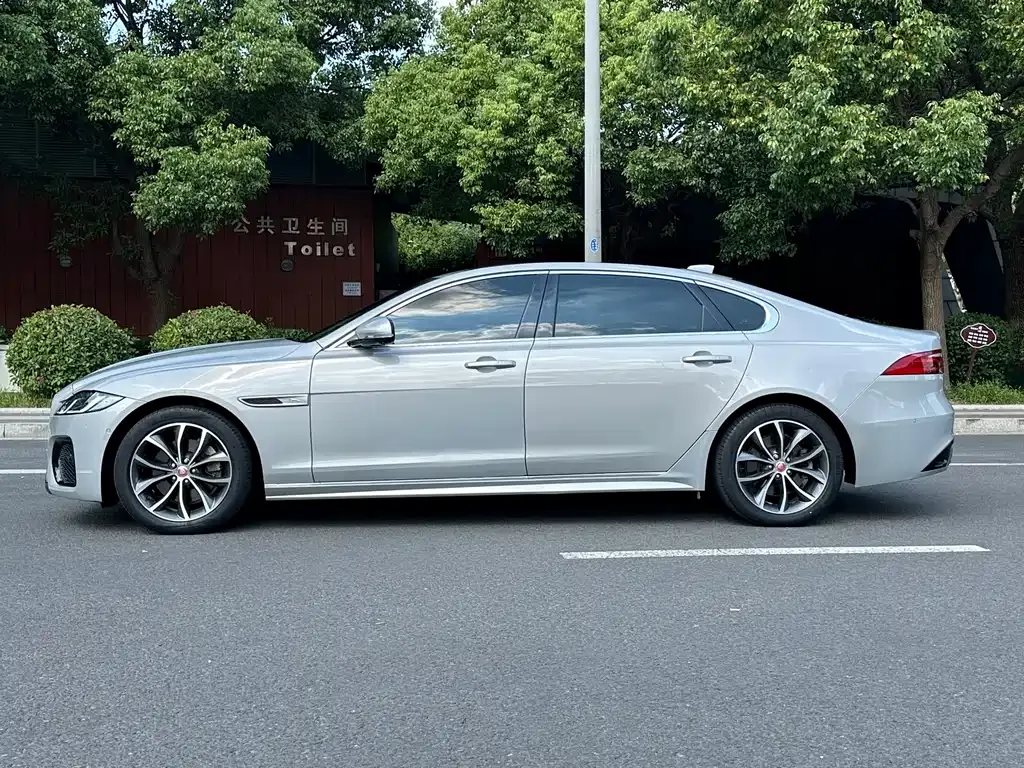 Jaguar XFL — фото 3