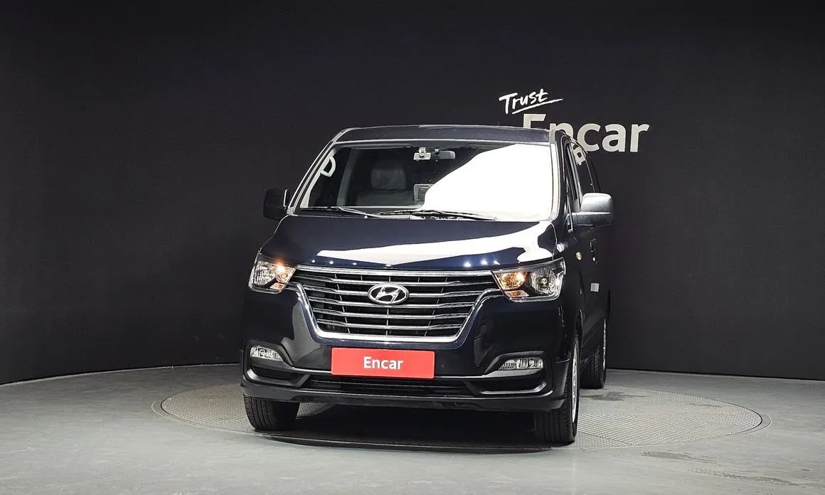 Hyundai Starex — фото 3