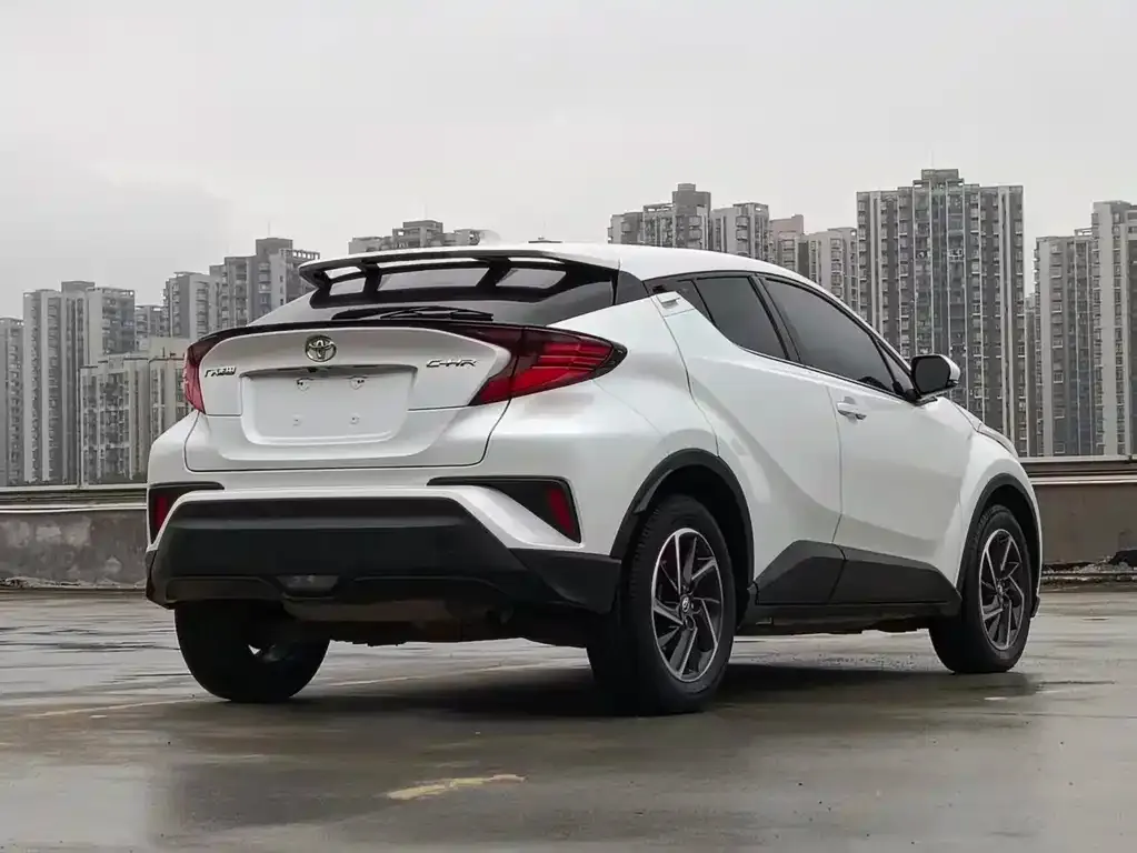 Toyota C-HR — фото 3