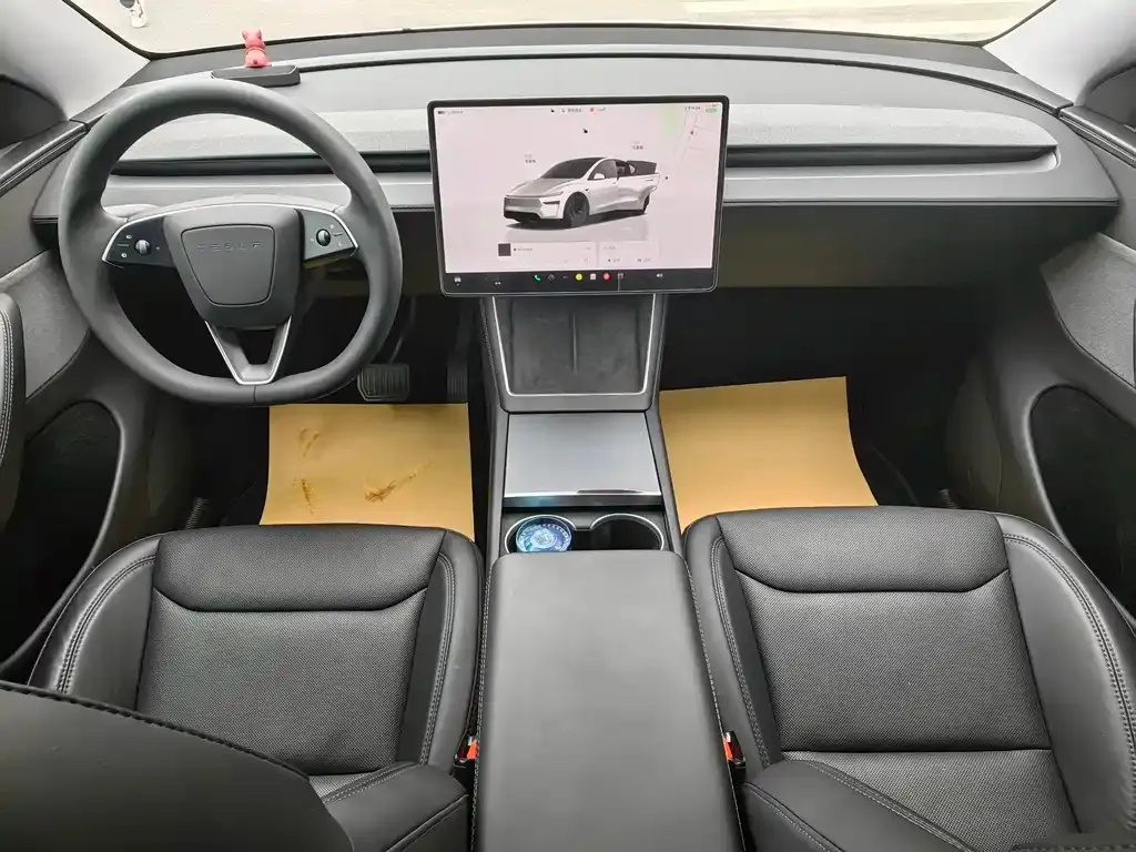 Tesla Model Y — фото 7