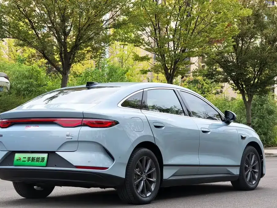 BYD Qin L — фото 10
