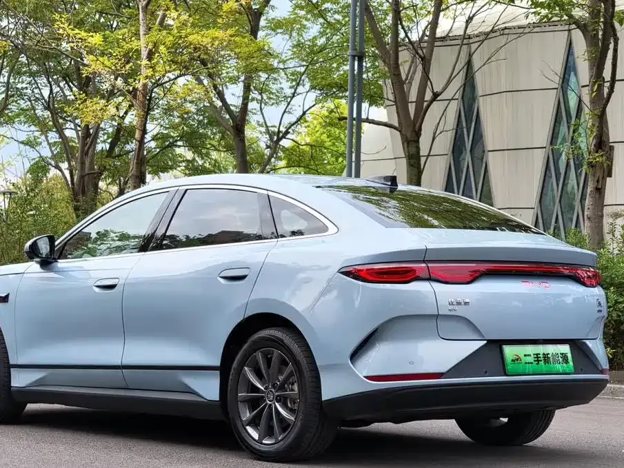 BYD Qin L — фото 9