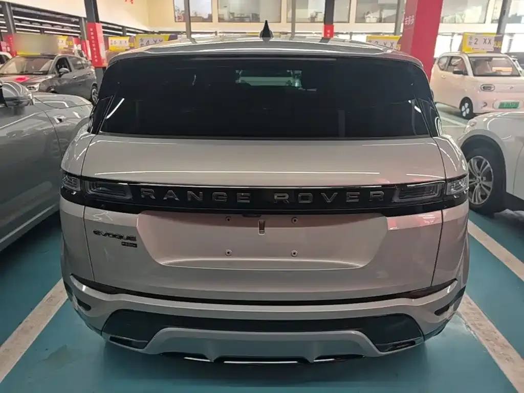 Land Rover Evoque PHEV — фото 7