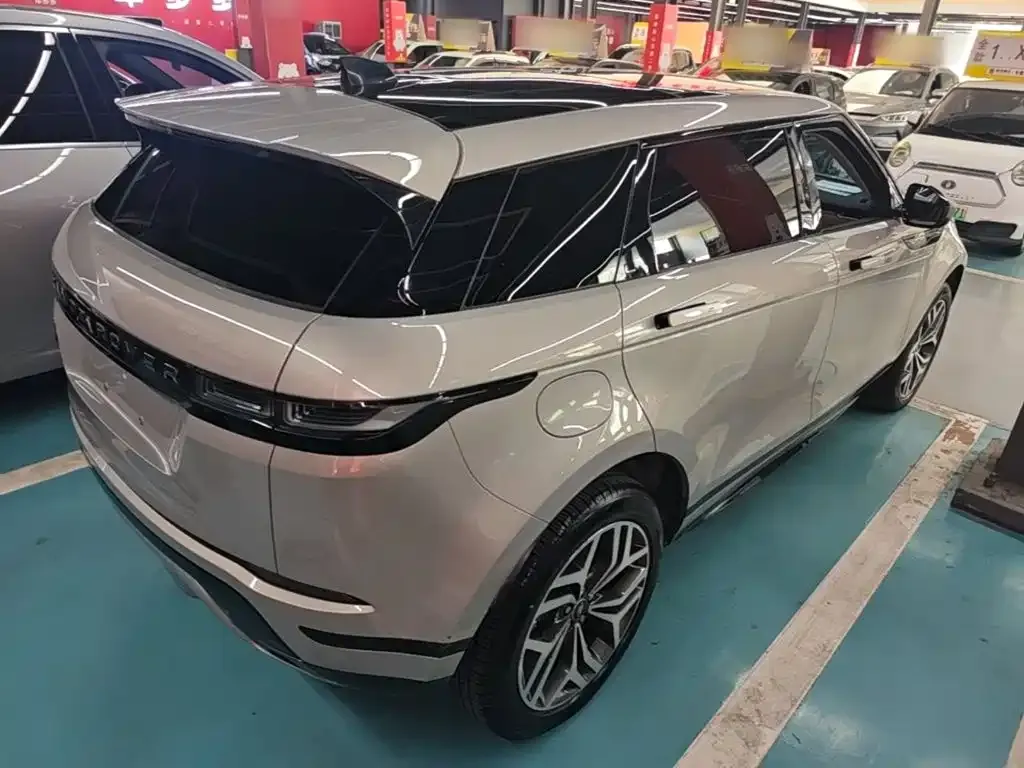 Land Rover Evoque PHEV — фото 5