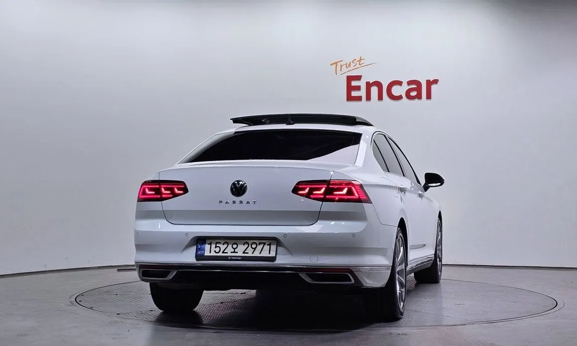 Volkswagen Passat — фото 5