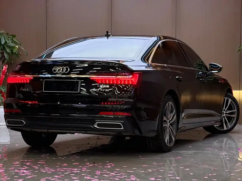 Audi A6L — фото 6