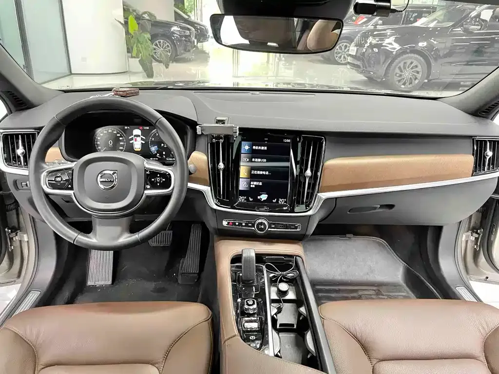 Volvo S90 — фото 8