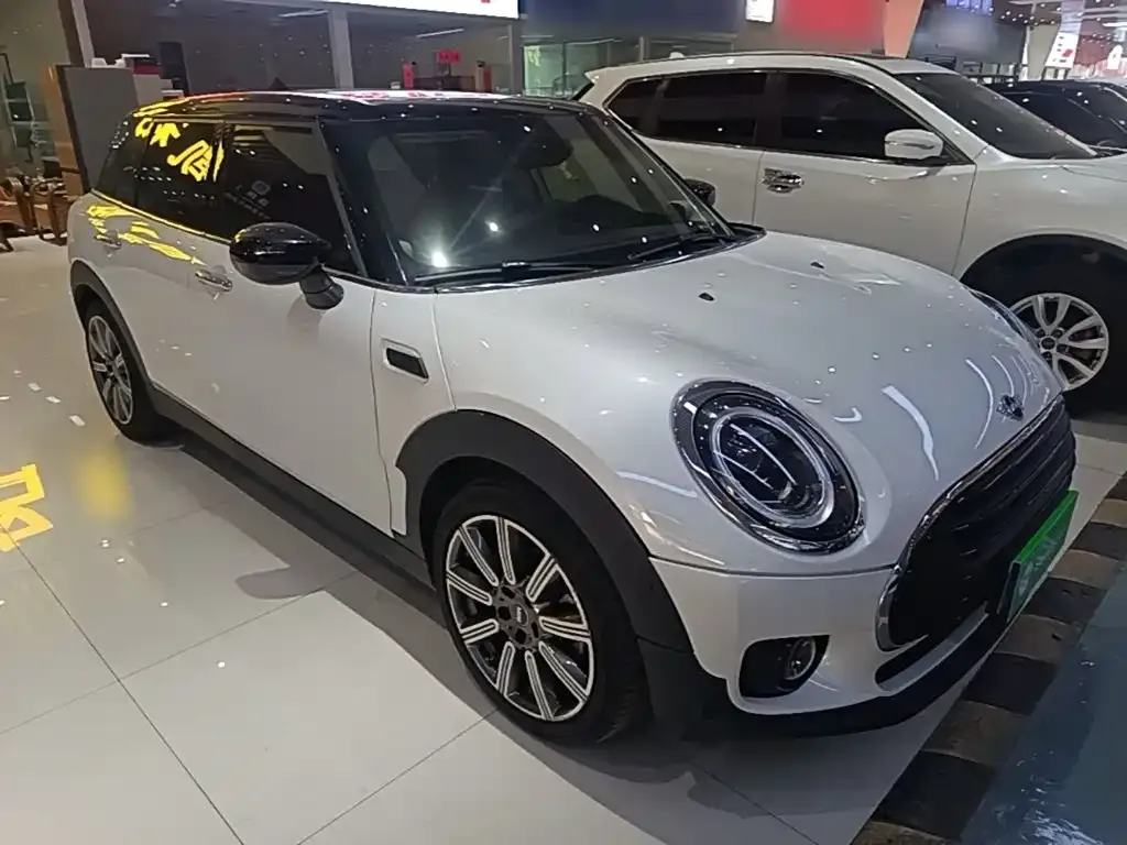 MINI Clubman — фото 5