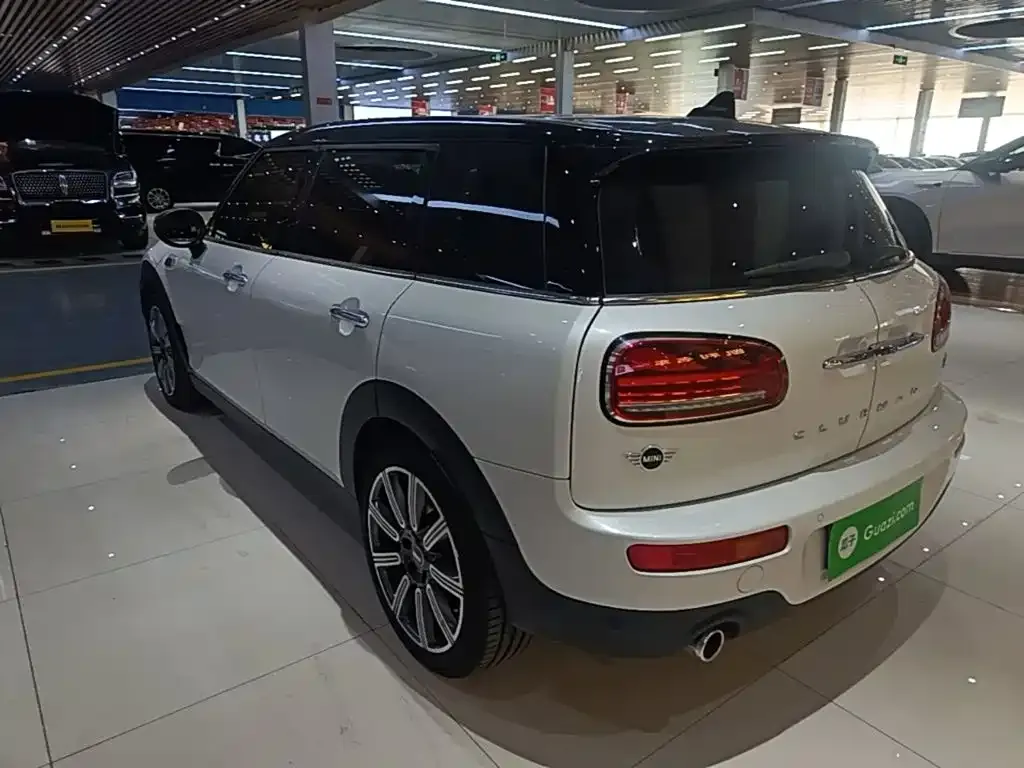 MINI Clubman — фото 8