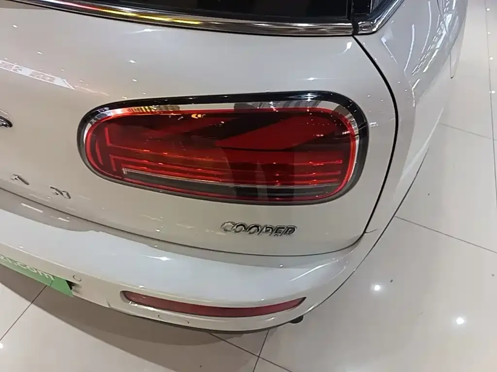 MINI Clubman — фото 7