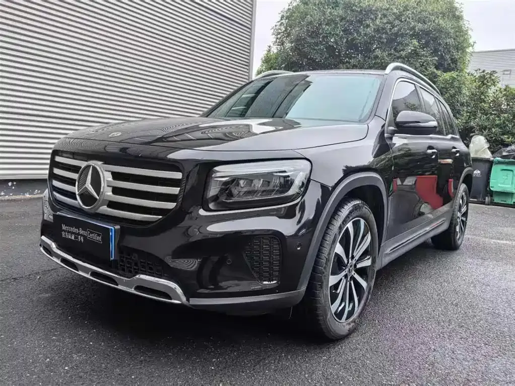 Mercedes-Benz GLB — фото 1