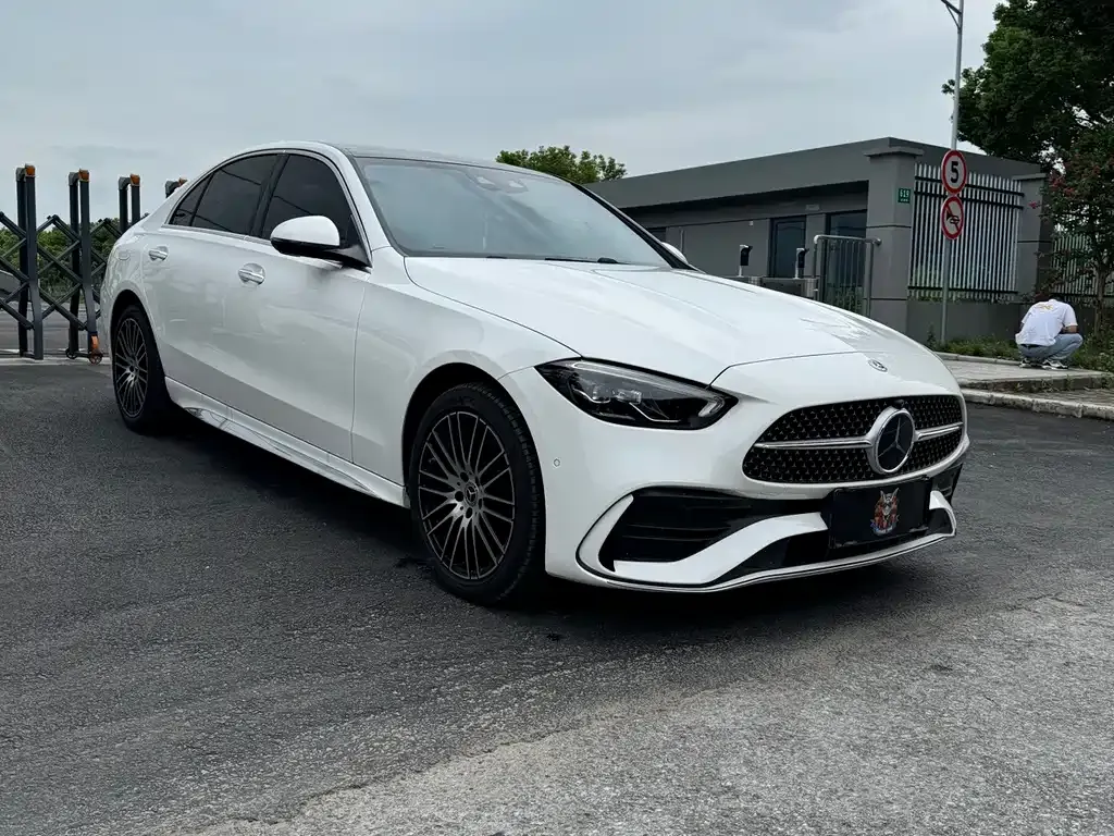 Mercedes-Benz C-Class — фото 10