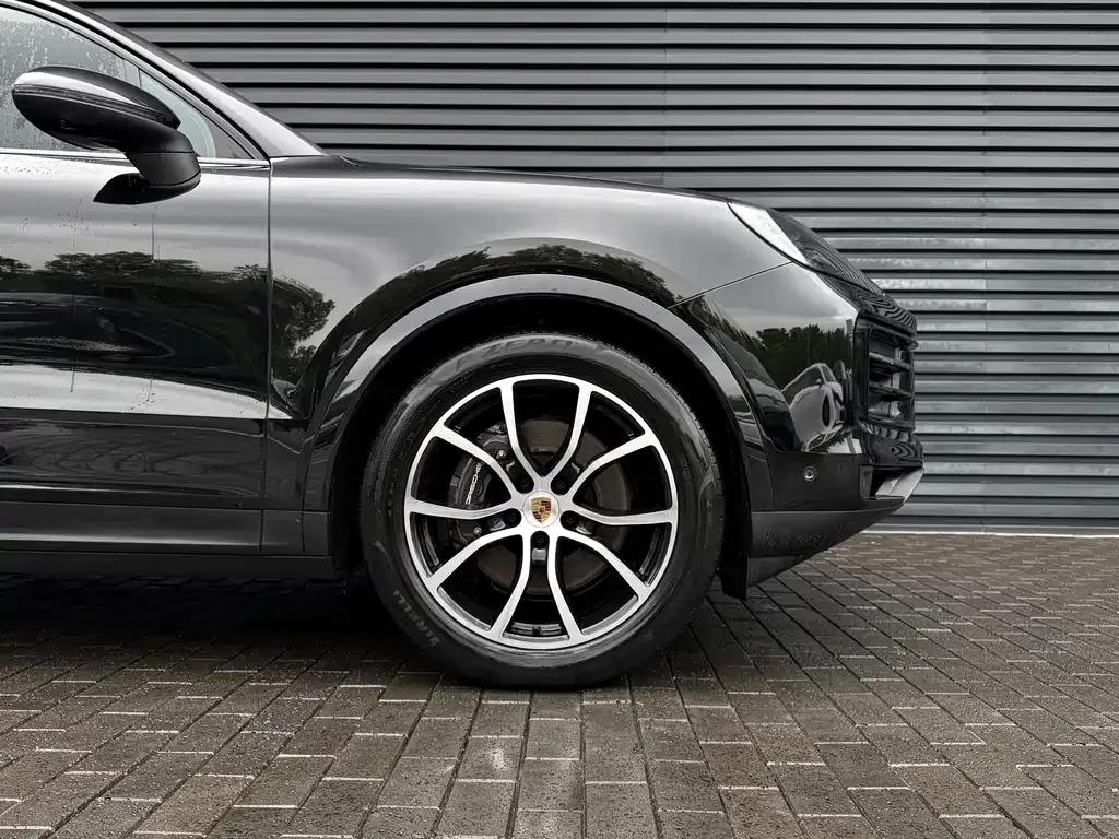Porsche Cayenne — фото 8