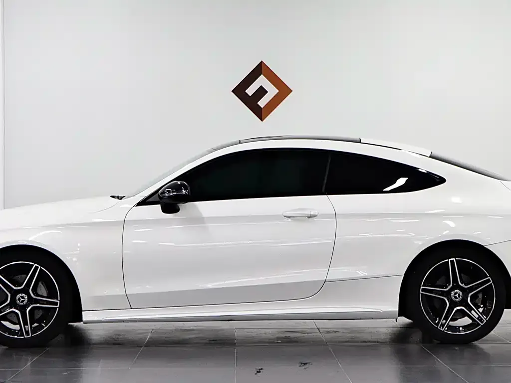Mercedes-Benz C-Class (Import) — фото 7