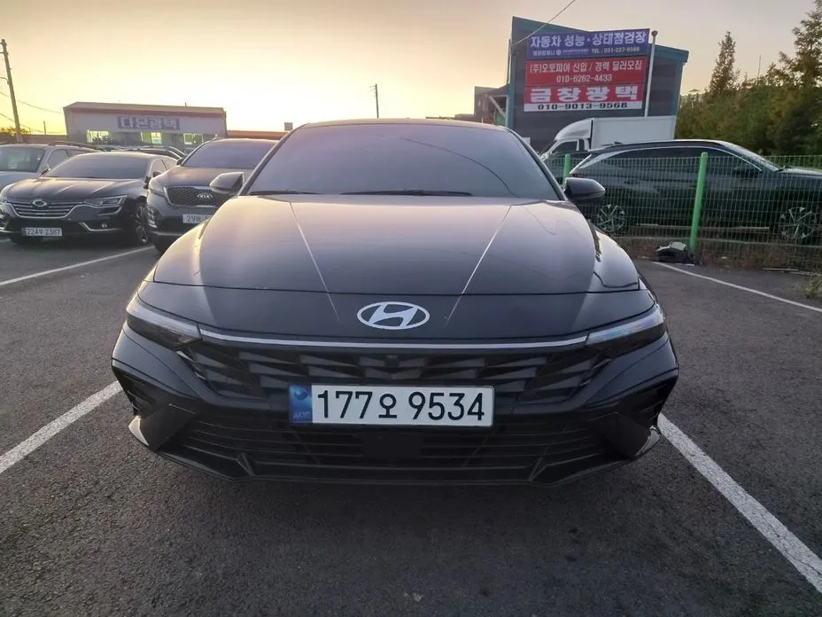Hyundai AVANTE — фото 1