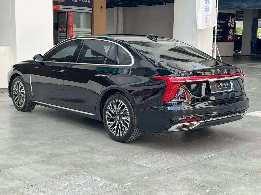 Hongqi H5 — фото 10