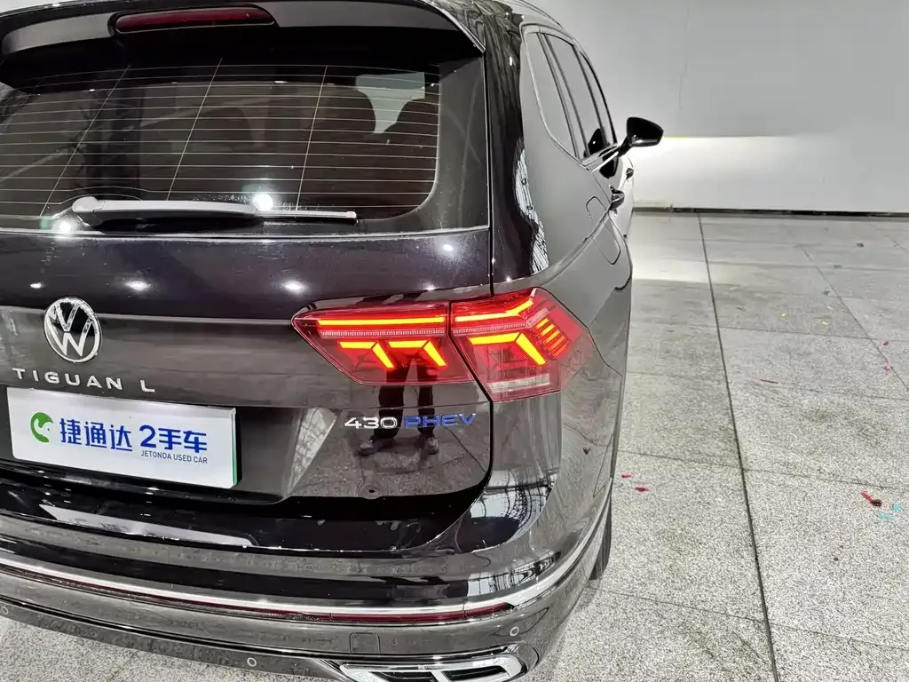 Volkswagen Tiguan L PHEV — фото 6