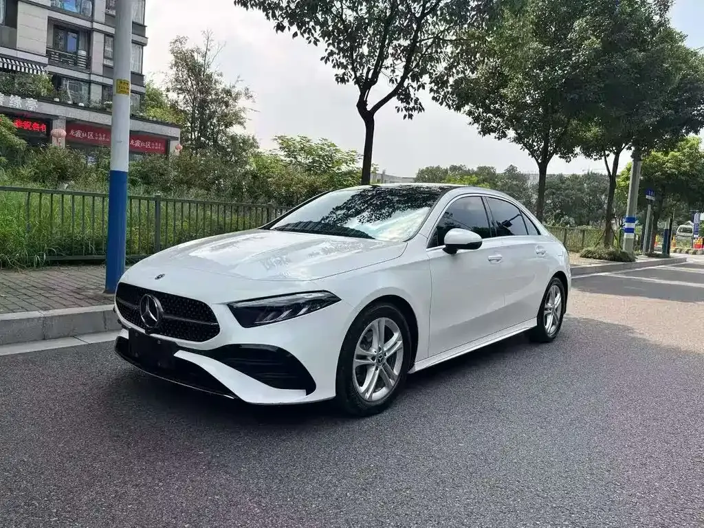 Mercedes-Benz A-Class — фото 1