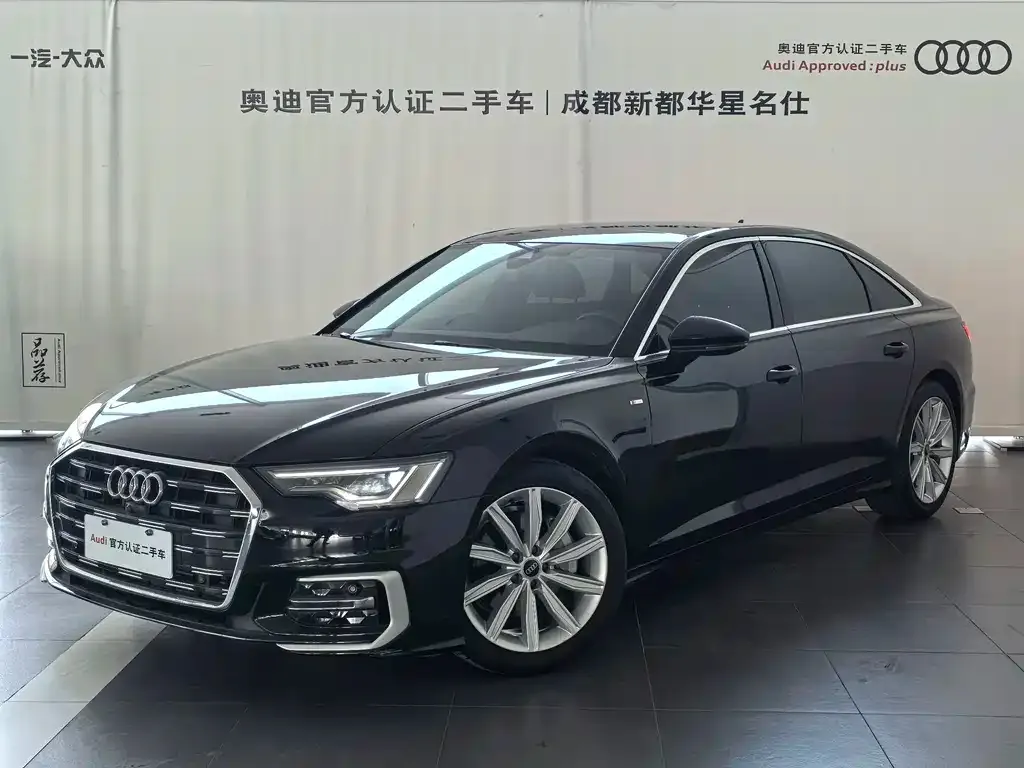 Audi A6L — фото 1