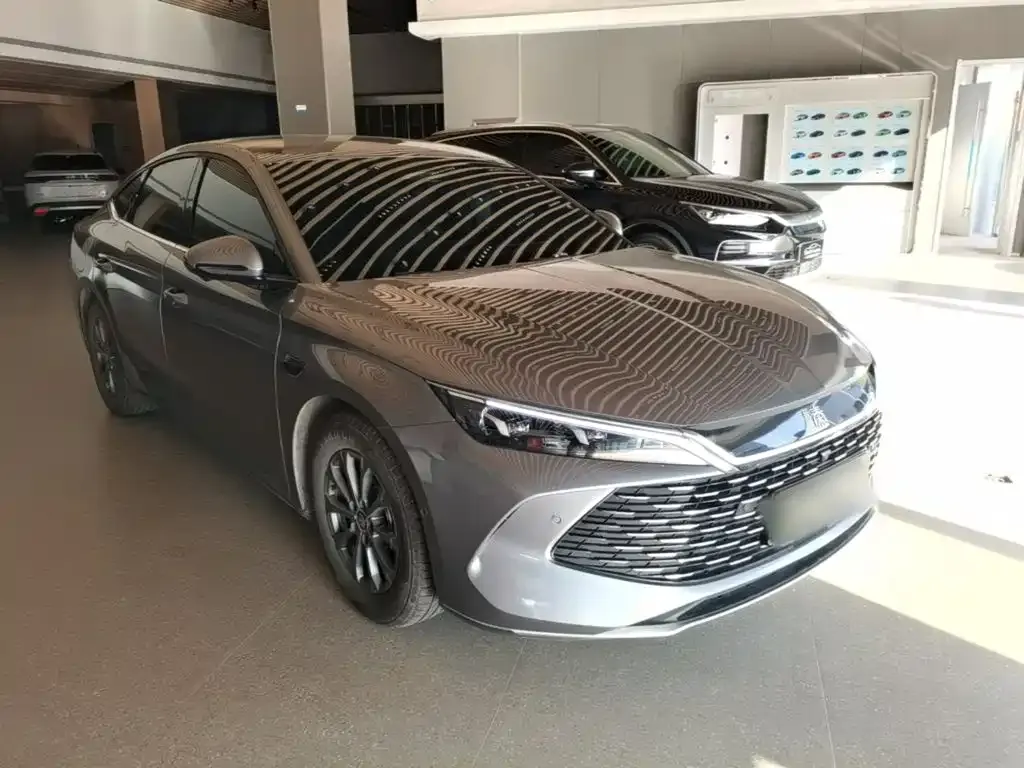 BYD Qin L — фото 9