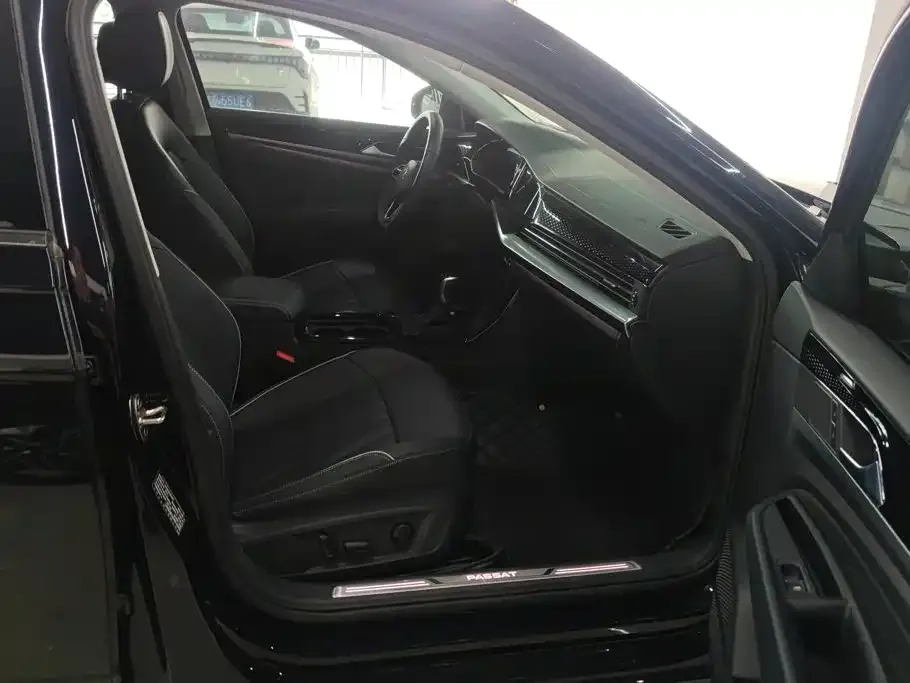 Volkswagen Passat — фото 4