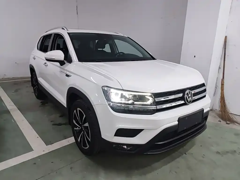 Volkswagen Tharu — фото 6