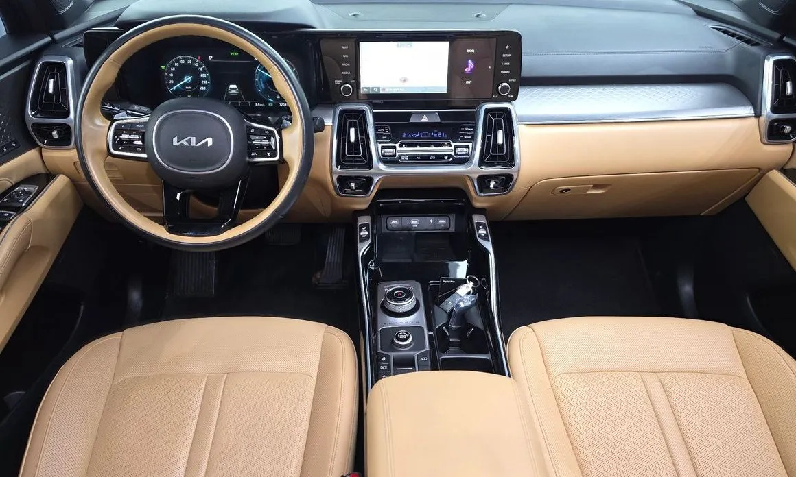 Kia Sorento — фото 10