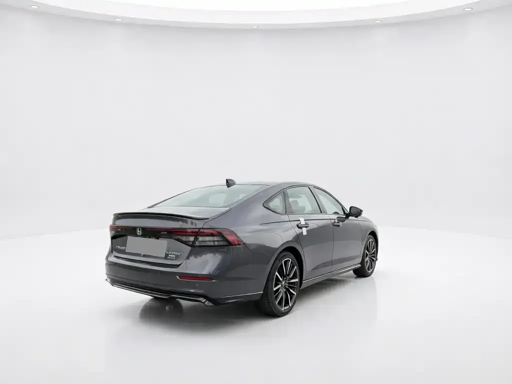 Honda Accord — фото 9