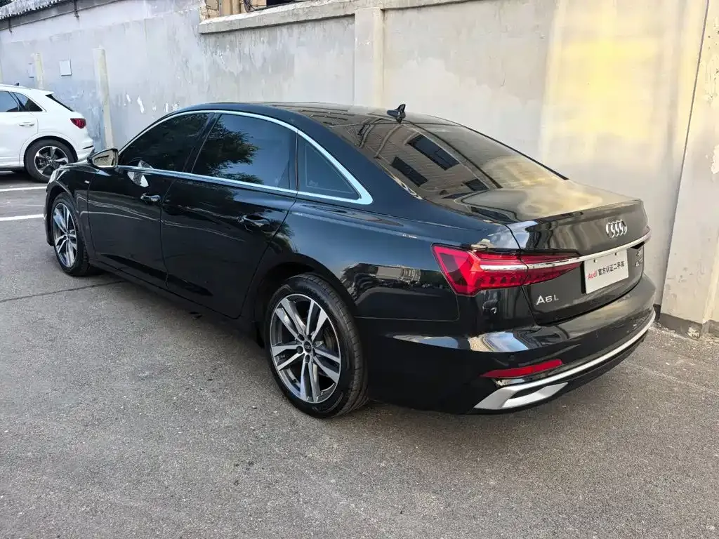 Audi A6L — фото 5