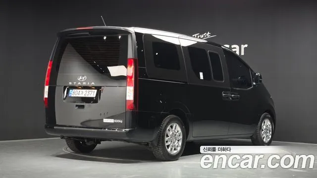 Hyundai Staria — фото 2